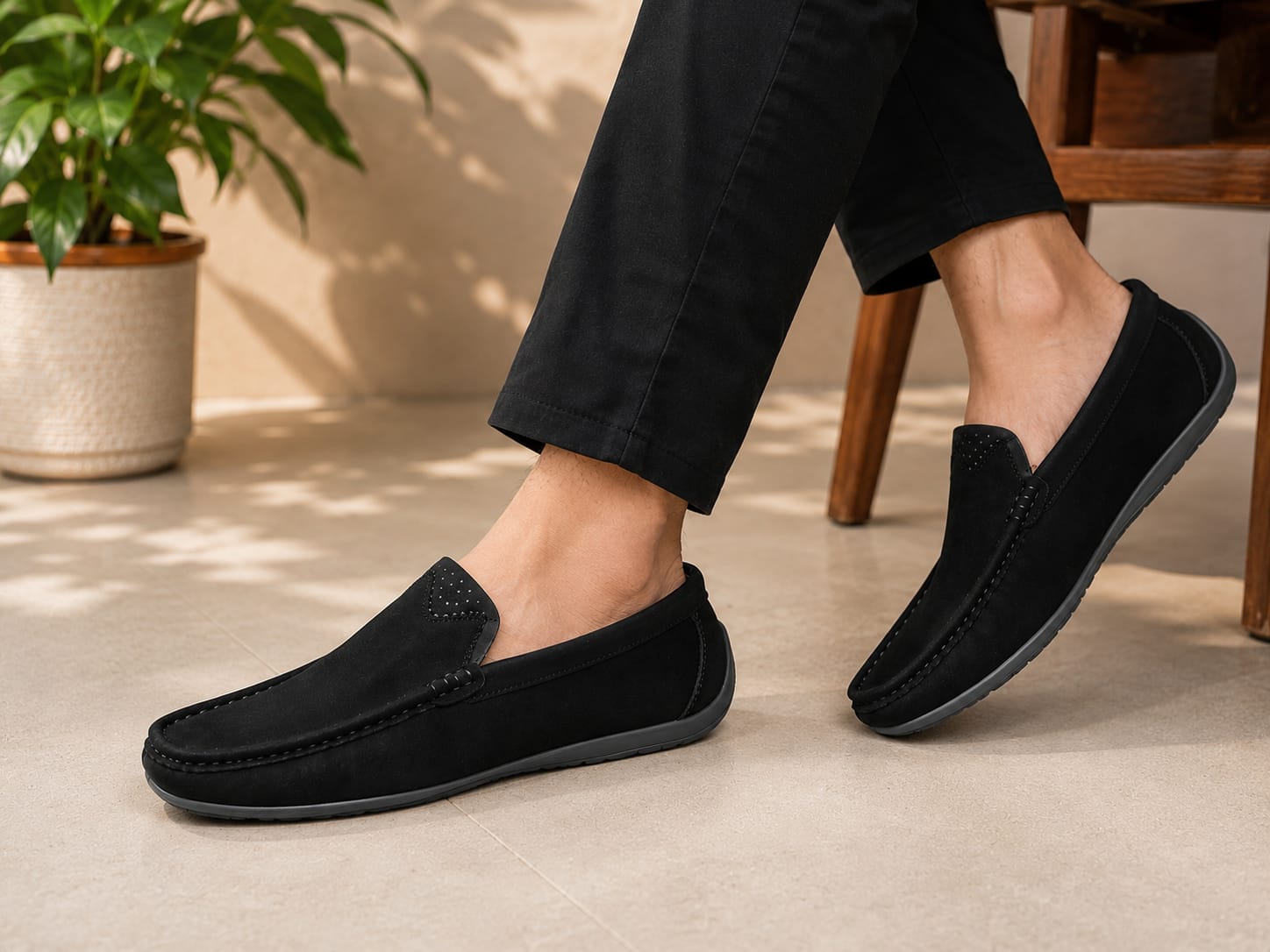 Men's Classic Black Leather Loafer Shoes — ৩
